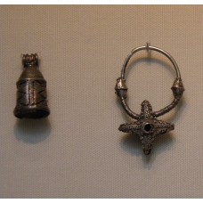 Slavs: distinctive jewelry, cross earrings